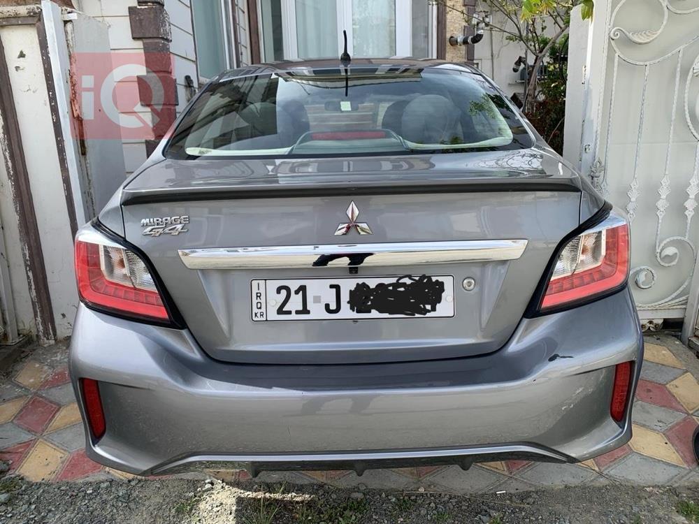 Mitsubishi Mirage G4